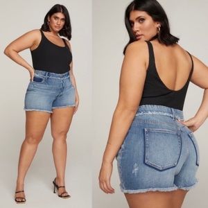NWT Good American Bombshell Shadow Pocket Button Fly Denim Shorts - 20W
